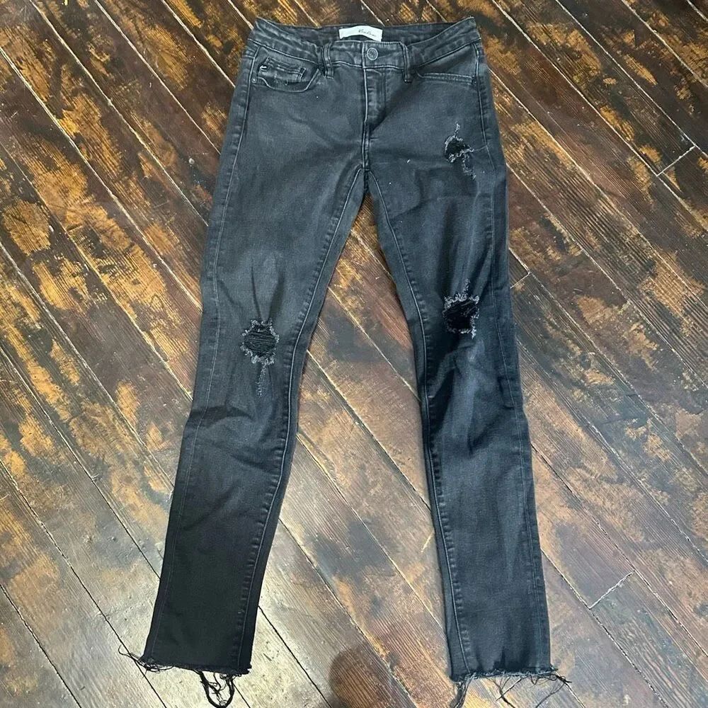 Kancan destroyedraw hem 5/26 black stretchy jeans